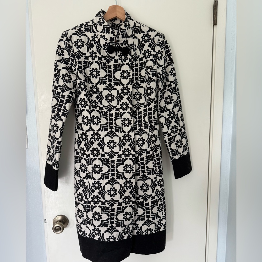 Lilly Pulitzer Black and White Floral Long Sleeve Jacket